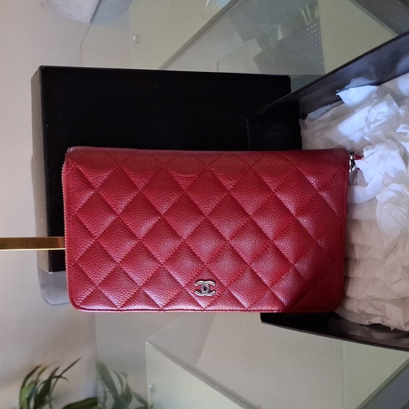 Chanel  Caviar Organizer - Picture 9 of 15